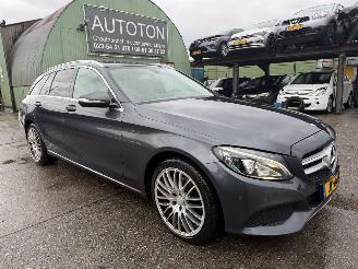 Schadeauto Mercedes C-klasse 220 CDI 125KW Autom. Pano Clima Navi Led Xenon Edition 1 2015/4