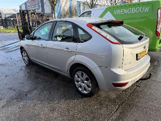 Coche accidentado Ford Focus 1.6 74KW Airco Trend 5-Drs NAP 2008/4