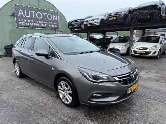 skadebil auto Opel Astra 1.0 77KW Autom. Schuifdak Clima Navi Led Xenon NAP 2017/7