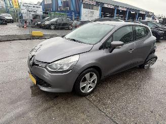 Renault Clio 1.2 88KW Automaat Navi Clima Expression NAP picture 6