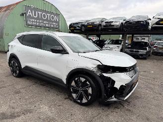 Schadeauto Renault Scenic EV60 60kWh 125KW Clima Navi Comfort Range Techno NAP 2024/9