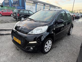 Avarii autoturisme Peugeot 107 1.0 50KW Airco Led Active 5-Drs NAP 2013/4