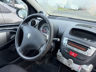 Peugeot 107 1.0 50KW Airco Led Active 5-Drs NAP picture 8