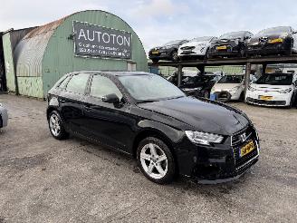 Avarii autoturisme Audi A3 1.6 TDI 85KW Autom. Navi Led Clima 5-Drs NAP 2018/4