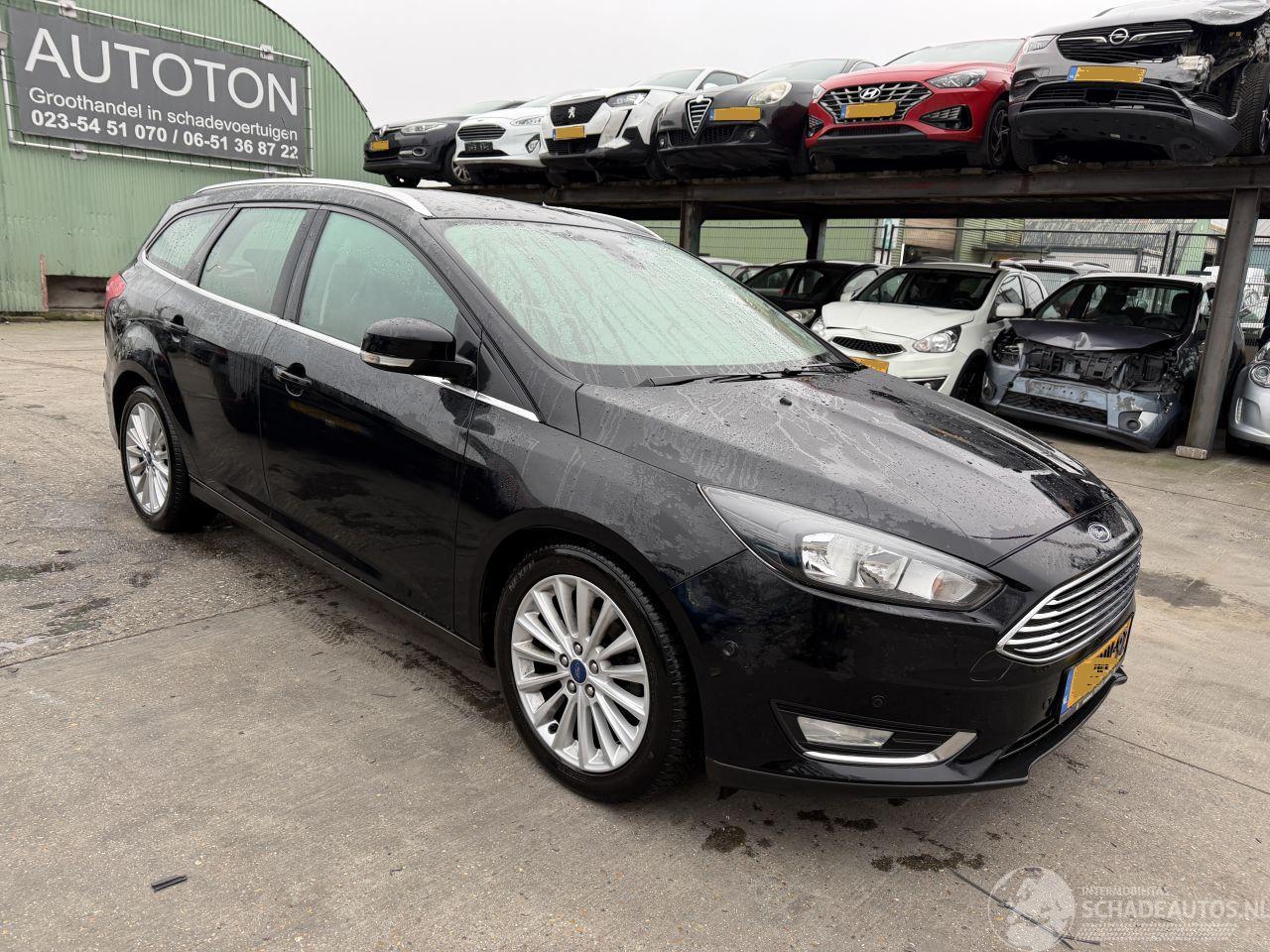Ford Focus 1.0 92KW Clima Navi Titanium Edition NAP