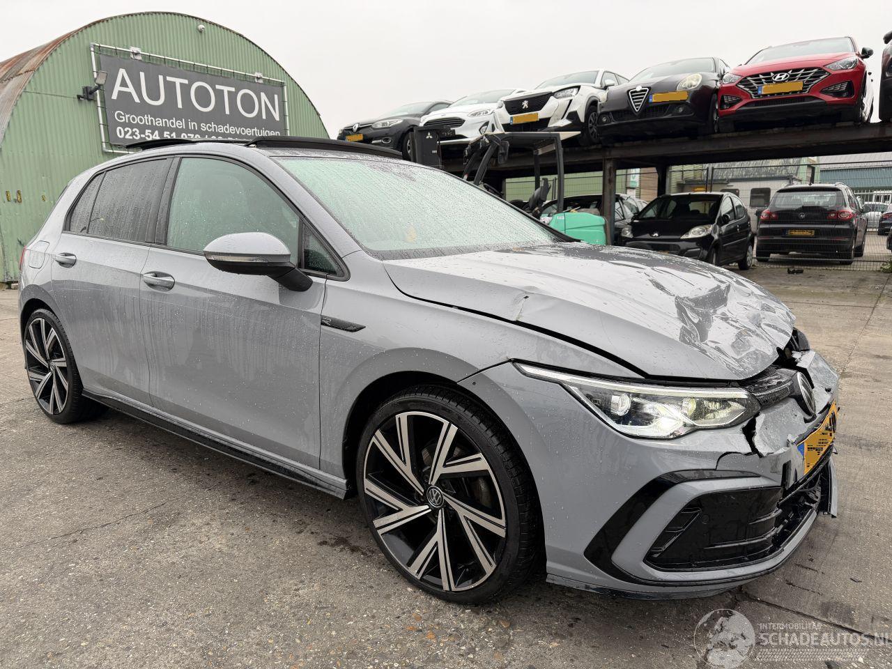 Volkswagen Golf 1.5 TSI 96KW R-Line Pano Clima Navi