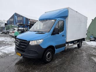 krockskadad bil bedrijf Mercedes Sprinter 311 CDI 84KW L3H2 Bakwagen Functional 2020/12