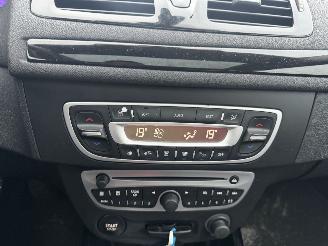 Renault Mégane Coupe 1.4 TCE 96KW Bose Pano Clima Navi NAP picture 14