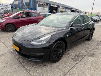 Coche accidentado Tesla Model 3 75 kWh Long Range 258KW AWD Pano Clima Navi NAP 2019/10