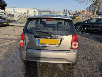 Kia Picanto 1.0 46KW Seven Airco 5-Drs NAP picture 3