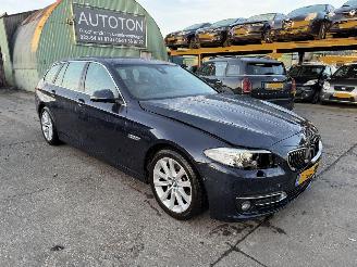 damaged passenger cars BMW 5-serie 530D 190KW Autom. Clima Navi Leer Luxury Edition Led NAP 2013/10