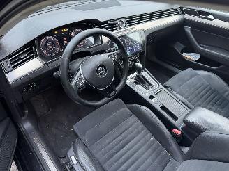 Volkswagen Passat 1.6 TDI 88KW DSG Pano Clima Navi Virtual Dash Highline Led NAP picture 10