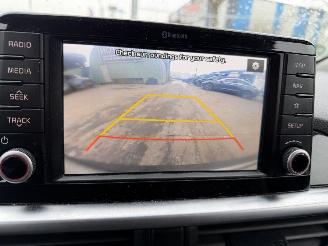 Kia Picanto 1.0 CVVT 49KW Clima Navi Camera Led Xenon Design Edition NAP picture 9