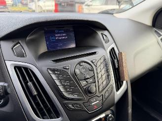 Ford Focus 1.6 TDCI 77KW Clima Navi Led Xenon Titanium picture 9