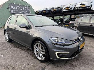 skadebil auto Volkswagen e-Golf 36 kWh 100KW DSG Clima Navi Leer Led 2020/11