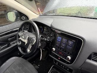 Mitsubishi Outlander 2.4 PHEV 99KW Autom. Clima Navi Led Schuifdak Intense+ NAP picture 7