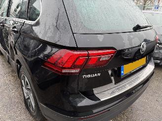 Volkswagen Tiguan 1.4 TSI 92KW Clima Navi Camera Vitrual Dash Business R picture 19