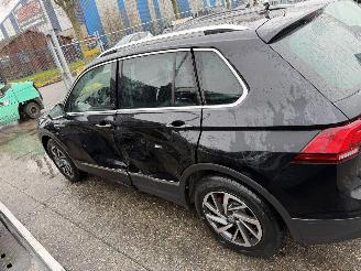 Volkswagen Tiguan 1.4 TSI 92KW Clima Navi Camera Vitrual Dash Business R picture 22