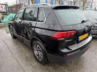 Volkswagen Tiguan 1.4 TSI 92KW Clima Navi Camera Vitrual Dash Business R picture 3