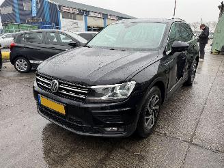 Volkswagen Tiguan 1.4 TSI 92KW Clima Navi Camera Vitrual Dash Business R picture 2