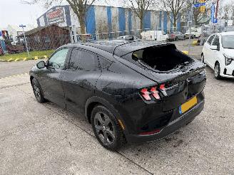 Ford Mustang Mach-e 98 kWh Extended 210KW RWD picture 4