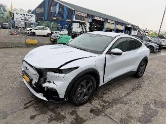 Ford Mustang Mach-e 75 kWh RWD 198KW Clima Navi Led Camera picture 6