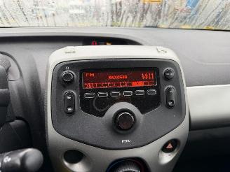 Peugeot 108 1.0 E-VTI 50KW Airco Led 5-Drs Active picture 10
