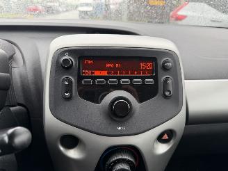 Peugeot 108 1.0 e-VTI 50KW Led Airco 5-Drs Active picture 8