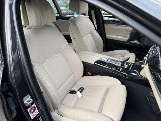 BMW 5-serie 520i 135KW Autom. Clima Navi Led Xenon High Executive NAP picture 8
