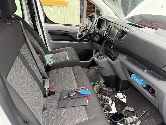 Citroën Jumpy E 50kWh 100KW Autom. 9-Pers Clima Navi M NAP picture 8