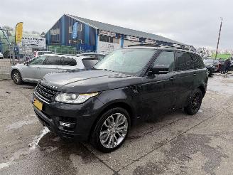 damaged passenger cars Land Rover Range Rover sport 3.0 TDV6 190KW Clima Navi Pano HSE Dynamic 2014/10