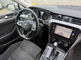 Volkswagen Passat 1.6 TDI 88KW DSG Clima Navi Led Camera Comfort Business picture 7