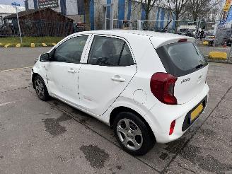 krockskadad bil auto Kia Picanto 1.0 DPI 49KW Airco 5-Drs Comfortline NAP 2022/12