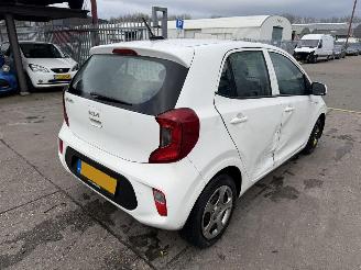 Voiture accidenté Kia Picanto 1.0 DPI 49KW Airco 5-Drs Comfortline NAP 2022/12