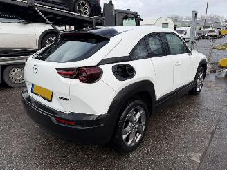 Mazda MX-30 36 kWh 107KW e-Skyactiv Comfort Clima Navi Led HUD NAP picture 2