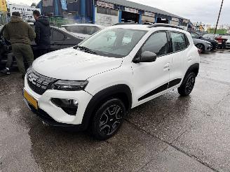 Voiture accidenté Dacia Spring 27 kWh Clima Navi Camera Leer Expression  NAP 2023/4