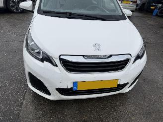 Peugeot 108 1.0 e-VTI 53KW Airco Led 5-Drs Active NAP picture 14