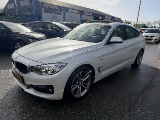 Coche accidentado BMW 3-serie GT 328I 180KW Autom. Pano Clima Navi Camera Leer High Executive NAP 2015/1