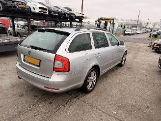 Skoda Octavia 1.6 TDI 77KW Clima Navi Xenon Elegance picture 2