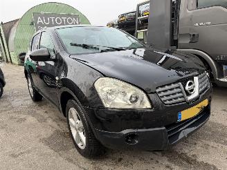 Damaged car Nissan Qashqai 1.6 84KW Clima Acenta NAP 2007/8