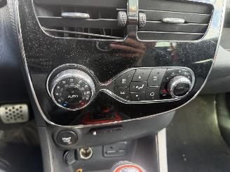 Renault Clio 1.6 R.S. 200PK Autom. Pano Clima Navi picture 10