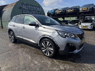 skadebil auto Peugeot 3008 1.2 96KW Clima Navi Leer Led Camera Blue Lease Premium NAP 2019/1