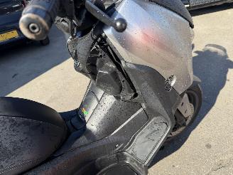 Yamaha XMAX 300 ABS 21KW picture 10