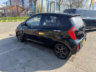 Kia Picanto 1.0 CVVT 51KW Clima Led First Edition 5-Drs NAP picture 4