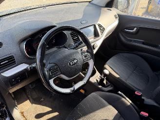 Kia Picanto 1.0 CVVT 51KW Clima Led First Edition 5-Drs NAP picture 6