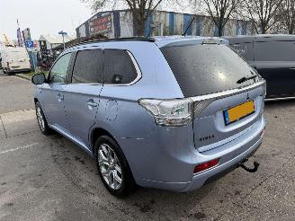 Mitsubishi Outlander 2.0 PHEV Autom. Clima Navi Executive Edition picture 5