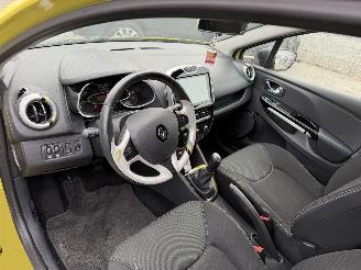 Coche accidentado Renault Clio 0.9 TCE 66KW 7-Edition Clima Navi Led 2014/4