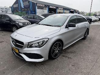 Voiture accidenté Mercedes Cla-klasse 180 90KW Autom. Clima Navi Led Business Solution AMG 2018/11