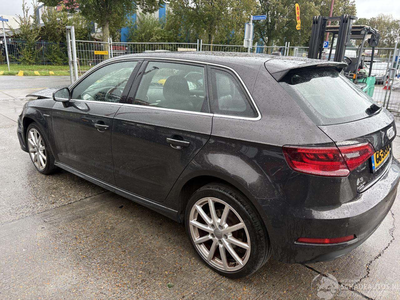 Audi A3 1.4 E-Tron 110KW Pano Clima Navi