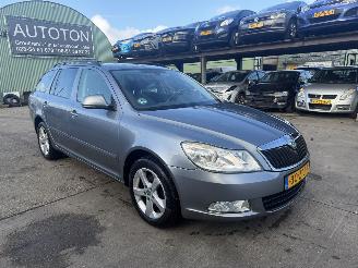 Avarii autoturisme Skoda Octavia 1.6 TDI 77KW Clima Navi Artic Greentech  NAP 2013/2